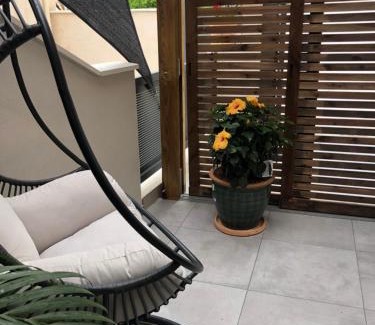Frontignan Apartment | LE JARDIN D EDEN