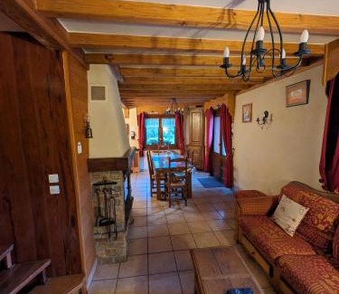 Les Praz-de-Chamonix Ski Chalet | le jardin de talèfre