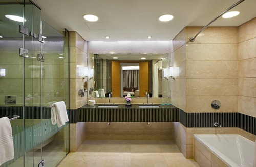 An-Nuzhah Hotel | Le Méridien Cairo Airport