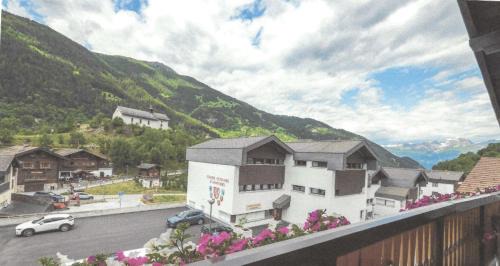 Lauenen Bei Gstaad Hotel | Le Manoir d'Anniviers
