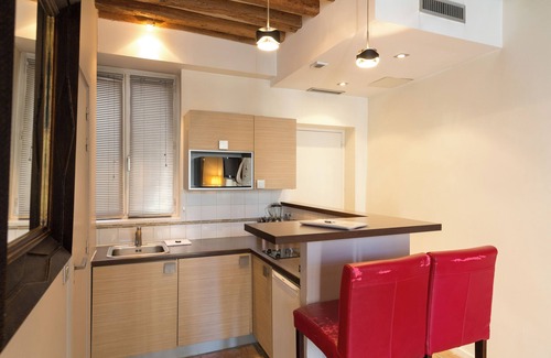 Saint-Gervais Apartment | Le Marais Sicile