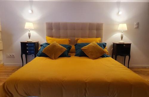 Saint Pierre de Mezoargues Apartment | Le Mas de Guiguite