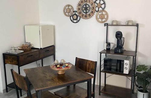 Montaigut-le-Blanc House | Le mistral auvergnat