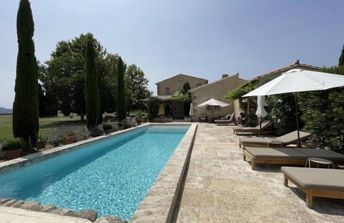Eyragues House | Le Moulin des Rosiers