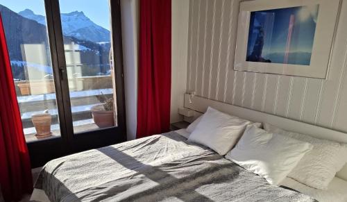 Leysin Apartment | Le Nid d'aigle apt 405 Leysin centre avec tarifs dégressifs et forfait piscine sauna jacuzzi en option
