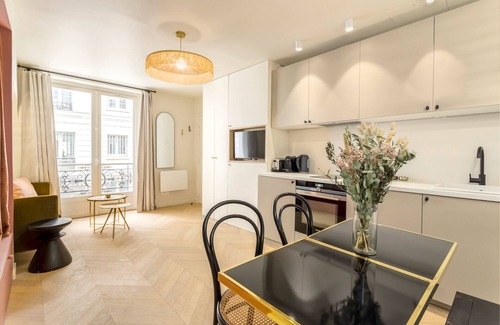 Quartier du Faubourg-Montmartre Apartment | Le Opera Drouot