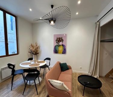 Quartier du Panier Apartment | ~{Le Pan’yay}~
