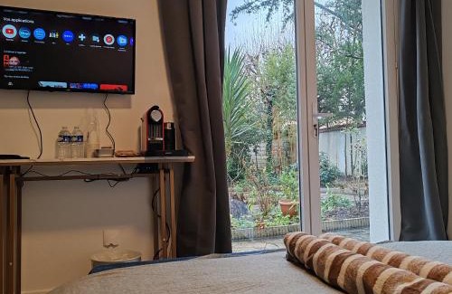 Champigny-sur-Marne Apartment | Le patio Aristide