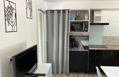 Oppede House | Le petit bastidon gîte à Oppède avec piscine