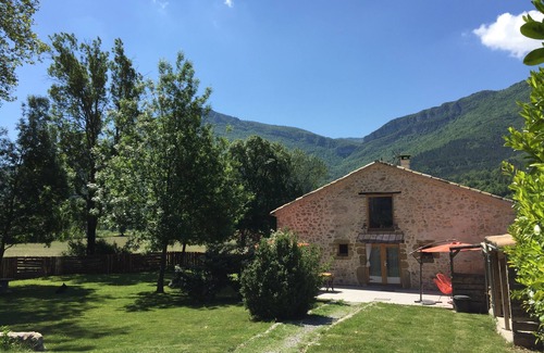 Noyers-sur-Jabron House | Le Petit Moulin gîte 6/8 people (from 90 € per night)