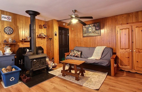 Little Italy Ski Chalet | Le Pin Rouge - Near Réserve Faunique Mastigouche