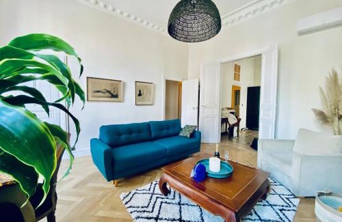 Kennedy Apartment | Le Questel au cœur de la cité romaine avec clim
