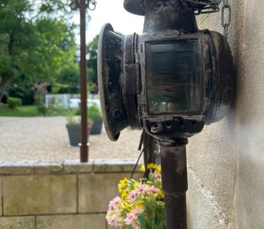 Chasseneuil-du-Poitou House | LE REPAIRE DU CLAIN gîte 4 étoiles pour 14 personnes avec piscine proche du Futuroscope