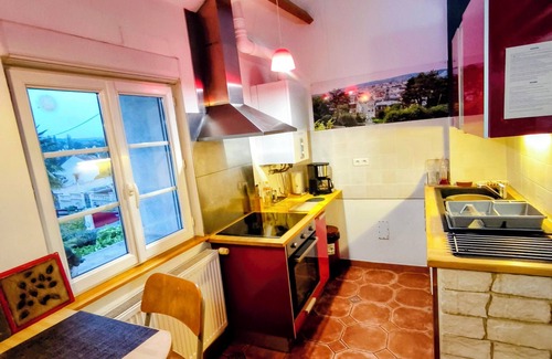 Chateau-Thierry House | Le ROOSEVELT, B&B combined with Cave 204