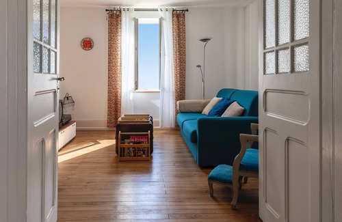 Valentigney Apartment | Le Seventies - Proche de Montbéliard