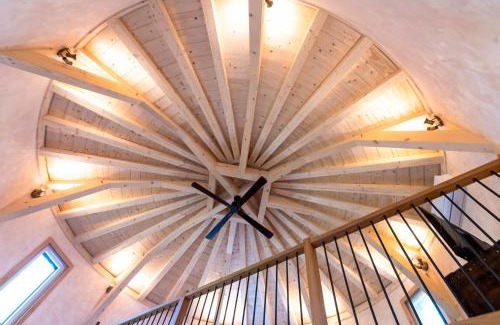 Veuvey-sur-Ouche House | Le Silo du Domaine des Ecus d'Or