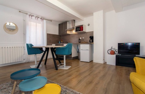 Riorges Apartment | Le Studio des Songes - proche de la gare