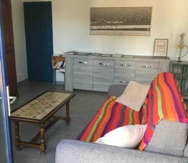Bourg-sur-Gironde House | Le Tertre Camillac