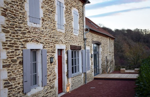 Chouvigny Cottage | Le Tournebride du Château: Tranquility and luxury in the Sioule Gorges
