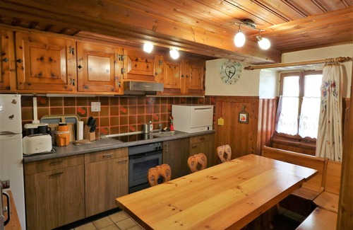 Evolene Apartment | le Tsenevirè