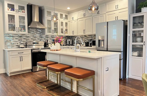 Chosewood Park House | L’Eau Hill - Luxury Heated Pool, Hot tub, Fire-pit Retreat in Heart of Atlanta