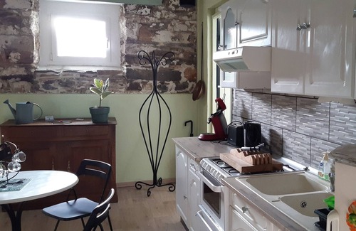 Allineuc House | "LEFFO'S'ABREUVOIR" Between the countryside, the sea and Lake Bosmeleac