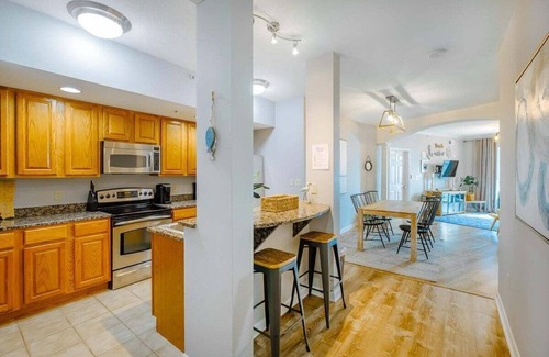 Gulfport Condo | Legacy II