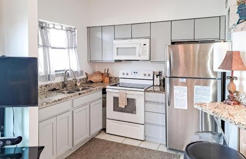 Orange Beach East Hotel | Lei Lani Village 103