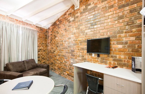Rockingham Hotel | Leisure Inn