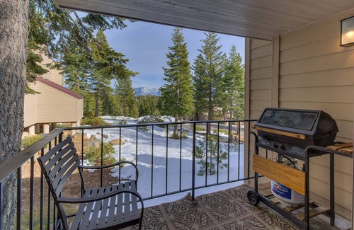Carnelian Woods House | Leisure Time: 2 BR, 1.5 BA Townhouse in Carnelian Bay, Sleeps 4