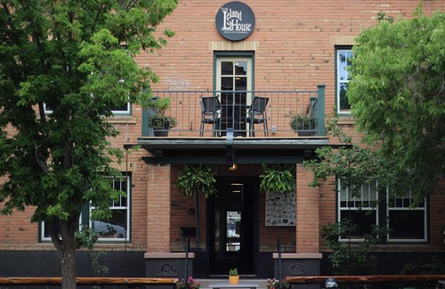 Historic Downtown Durango Apartment | Leland House Suites of Durango