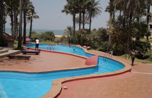Kerr Serign Resort | Lemon Creek Hotel Resort