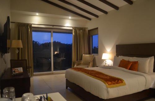 Candolim Hotel | Lemon Tree Hotel Candolim