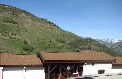 Mont-de-Lans Apartment | LES 2 ALPES ARC EN CIEL B109 LE MAJA 50m from the slopes (Petit Plan sector)
