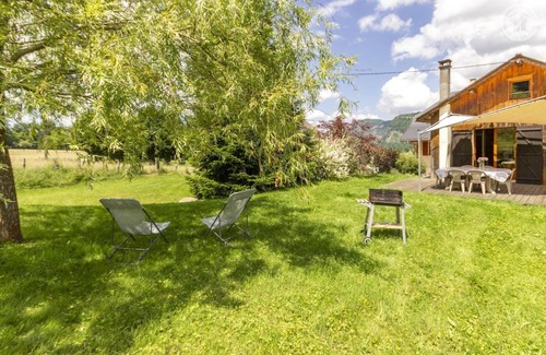 La Bridoire House | LES COTEAUX DU RIEU - LA BRIDOIRE