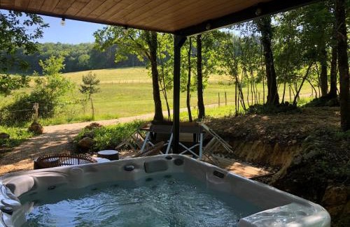 Jayac House | Les Crouquets -Cabane Spa Truffiers