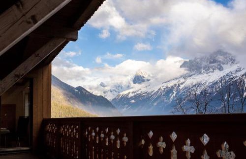 Les Houches Apartment | Les Ecureuils -Rénové 100m2 - 8per - Skis aux Pieds - Vue sur la Montagne