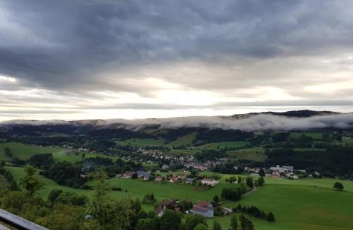 Foncine-le-Haut Bed & Breakfast | Les Genévriers