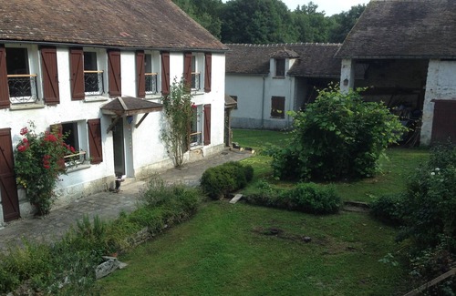 Hericy Cottage | Les Jardin de Fontaineroux: a haven of nature, beauty and peace