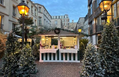 Quartier Saint-Ambroise Hotel | Les Jardins Du Marais