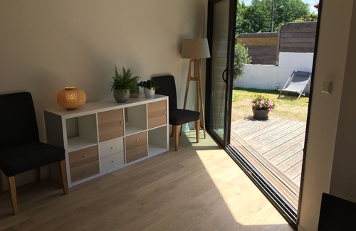 Seignosse Apartment | Les Mimosas: Apartment in Seignosse, large terrace, private garden + 2 bikes