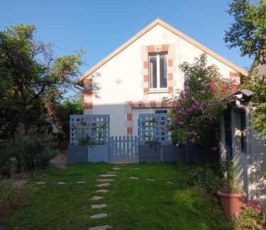 Lencloitre House | Les romarins