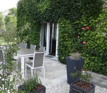 La Rochefoucauld Bed & Breakfast | Les Tilleuls - Chambres d'hôtes - La Rochefoucauld
