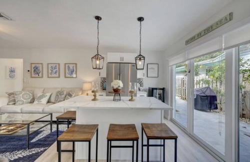 Harbor Village Villa | Less than a Mile to the beach! Walk to shops and beach! Villa pool house dream!