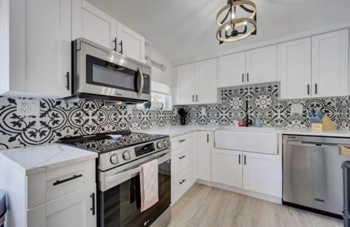 Harbor Village Villa | Less than a Mile to the beach! Walk to shops and beach! Villa pool house dream!