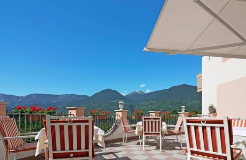 Postal Apartment | Lichtenberg by Interhome