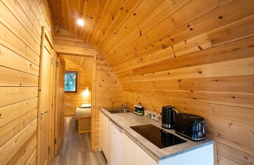 Newmarket Cabin | Lidgate Star Cabin 2 · Eco-friendly cabin next to 16th century pub