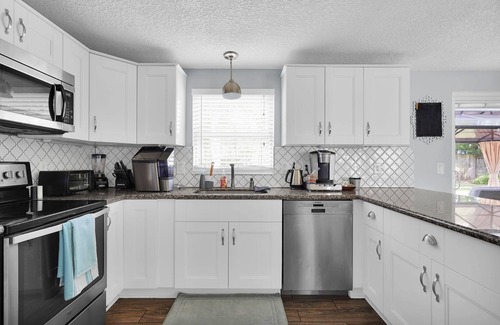 Isle of Palms House | Light Grey Getaway under 2 miles to mayo, 4 miles to the beach