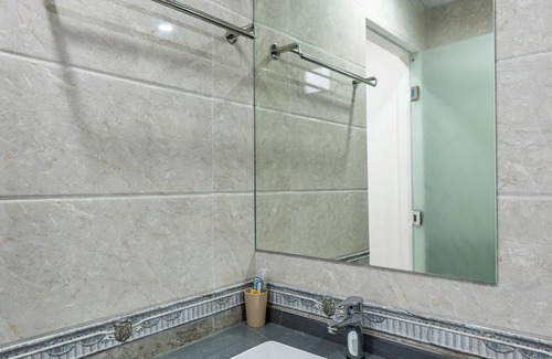 Long Bien Hotel | Light Hotel Ha Noi