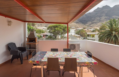 La Aldea de San Nicolas House | Lightbooking Gadi House Tasarte terraza y barbacoa